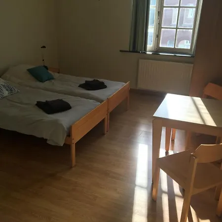 Kloosterstraat40 Inn *